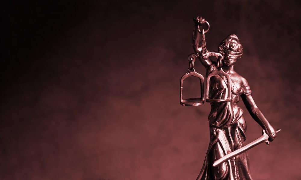 Lady justice statue symbolizing law and fairness in Florida DUI cases